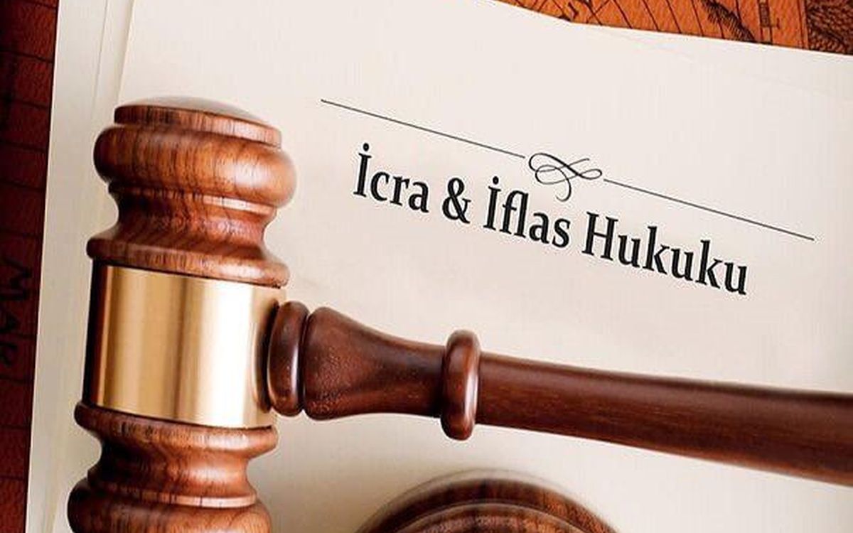 Should a Sale Be Requested While a Third-Party Ownership Claim Against an Attachment Is Pending?
